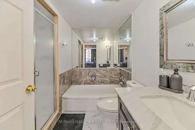 Additional image 33 of 5 Lisa St Unit 1002