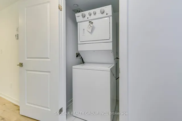 Additional image 24 of 4015 Hickory Dr Unit TH18