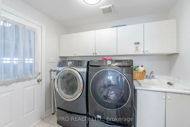 Additional image 19 of 49 Australia Dr