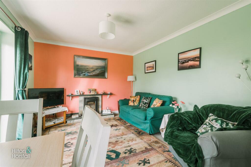 Additional image 6 of Hoarstones Avenue, Fence