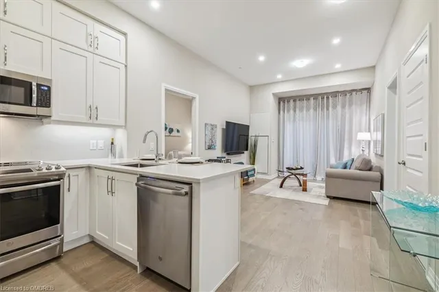 Additional image 4 of 128 Grovewood Common Unit 629