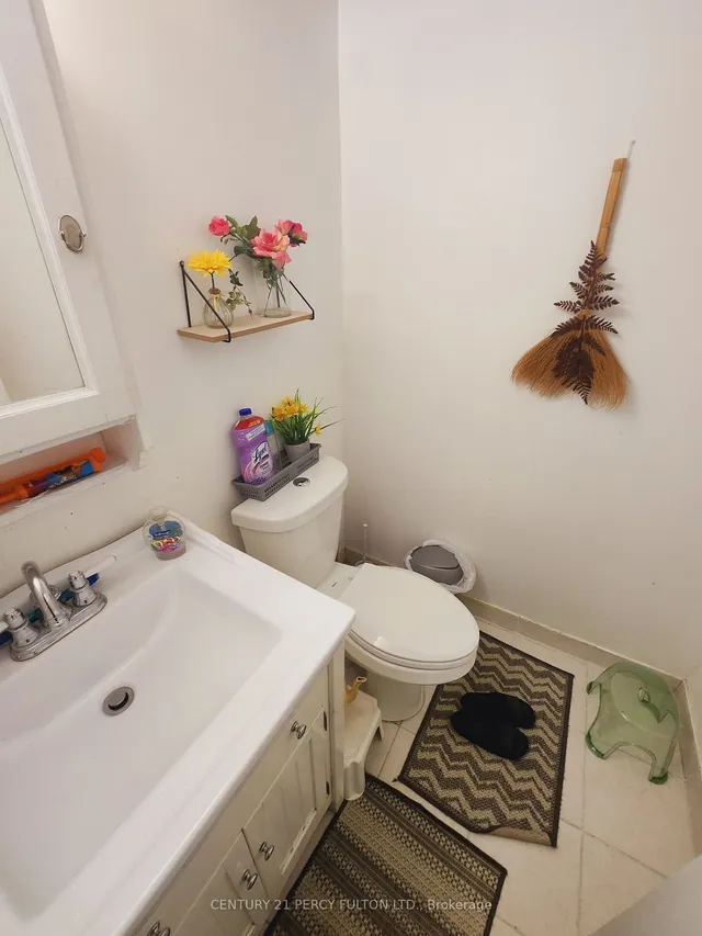 Additional image 5 of 3555 Derry Rd Unit 104