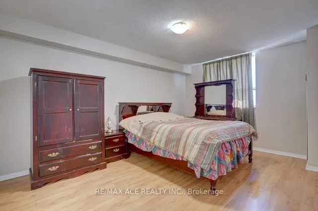 Additional image 22 of 3 Lisa St Unit 1401