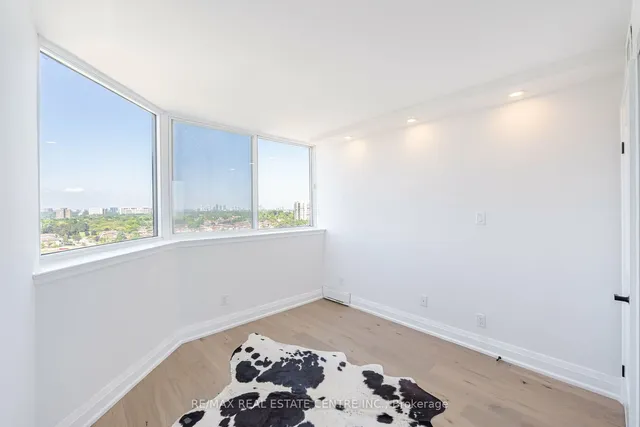 Additional image 32 of 1360 Rathburn Rd Unit 1404