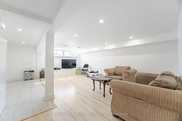 Additional image 30 of 78 Sanford Cres