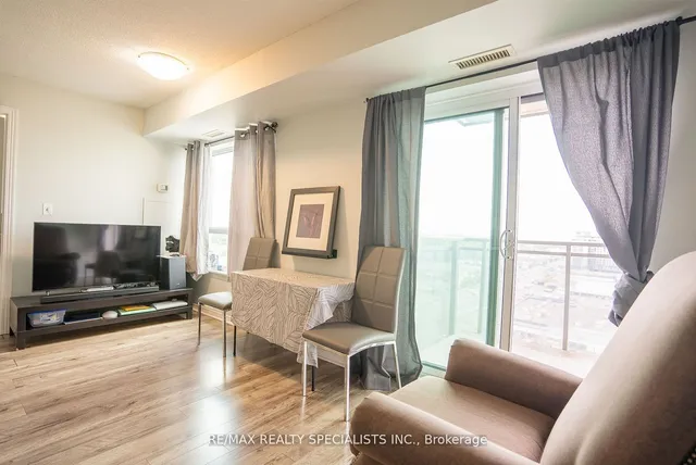 Additional image 10 of 215 Queen St Unit 1603