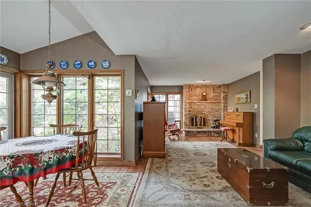 Additional image 27 of 1296 Cumnock Cres