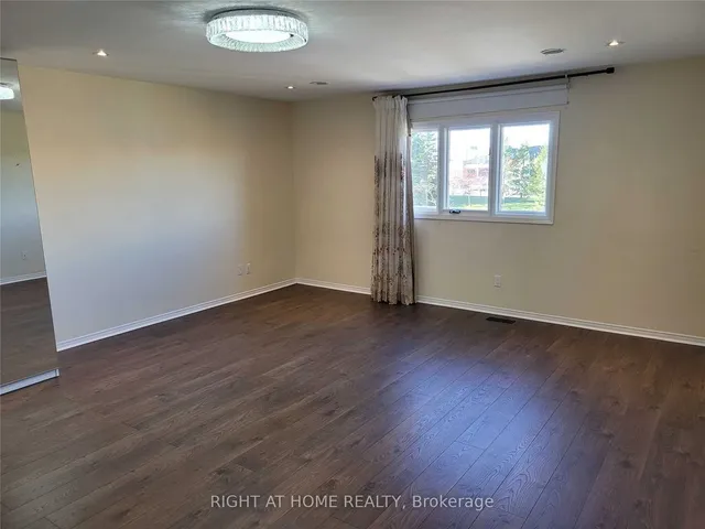 Additional image 23 of 1080 Glenashton Dr