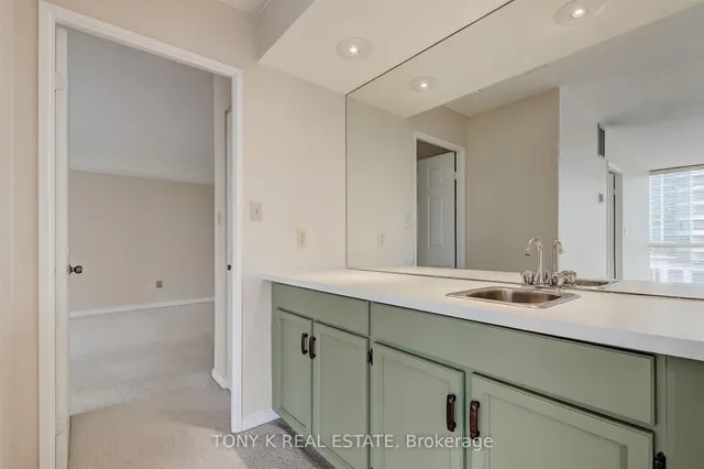 Additional image 4 of 5444 Yonge St Unit 502A