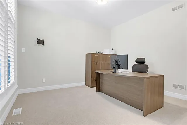 Additional image 25 of 1247 Cumnock Cres