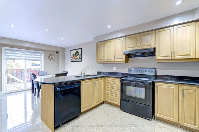 Additional image 13 of 14 River Rock Cres