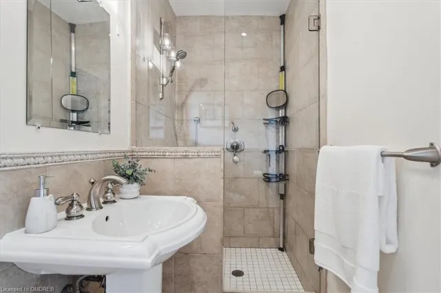 Additional image 17 of 222 Alscot Cres