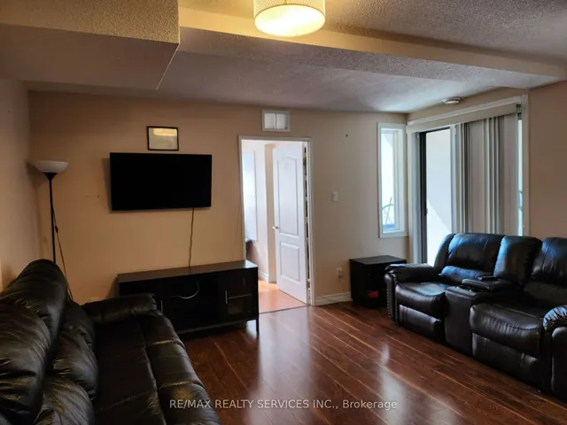 Additional image 11 of 7405 Goreway Dr Unit 212