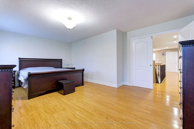 Additional image 18 of 14 River Rock Cres