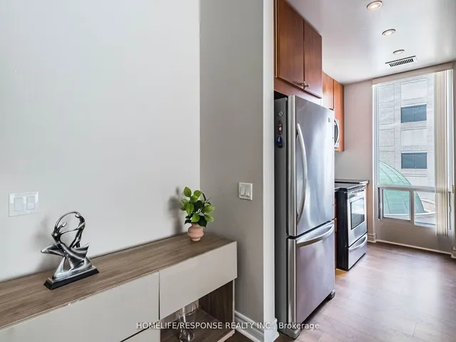 Additional image 10 of 85 Bloor St Unit 802