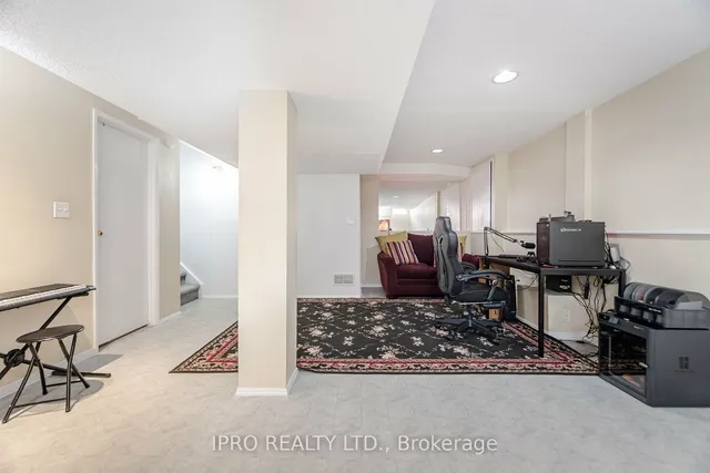 Additional image 32 of 2963 Gulfstream Way