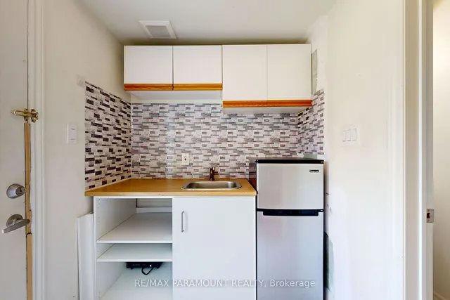 Additional image 7 of 15 Autumnwood Ave