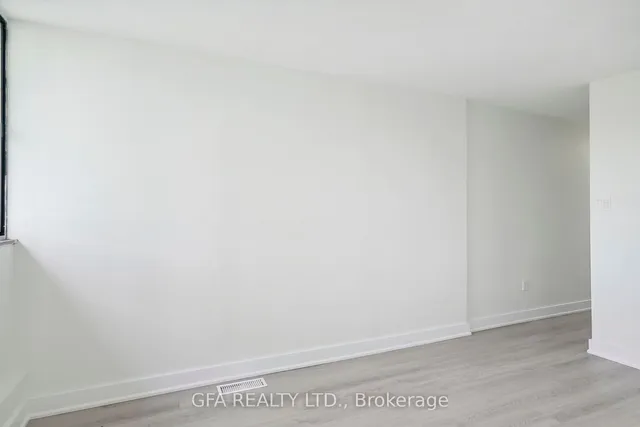 Additional image 32 of 1300 Marlborough Crt Unit 309