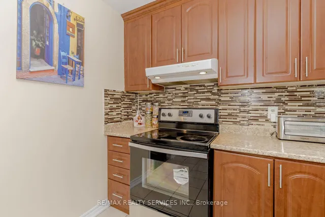 Additional image 18 of 82 Guildford Cres Unit 82