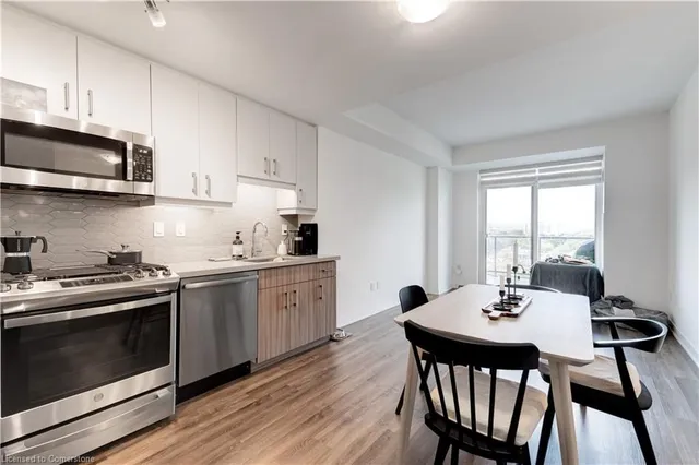 Additional image 4 of 2007 James St Unit 908