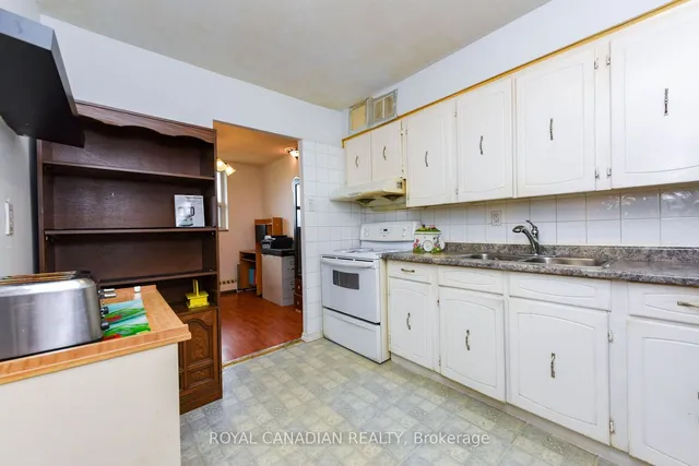 Additional image 17 of 3577 Derry Rd Unit 311