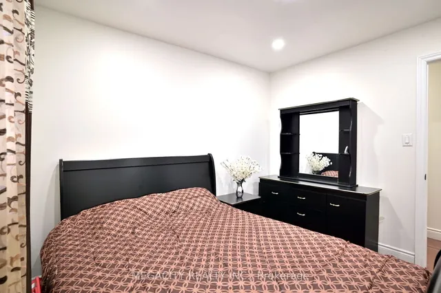 Additional image 9 of 7800 Priory Cres