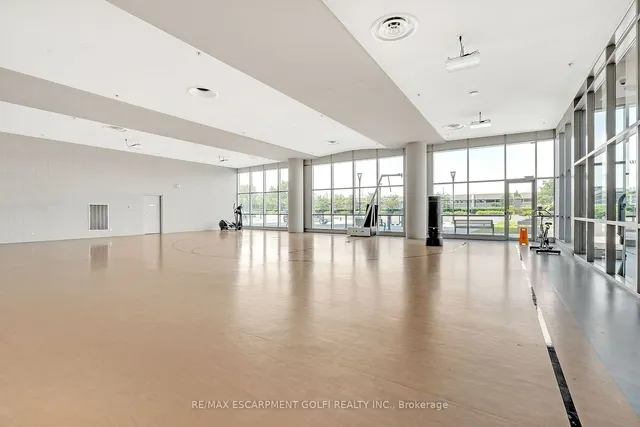 Additional image 34 of 2093 Fairview St Unit 408