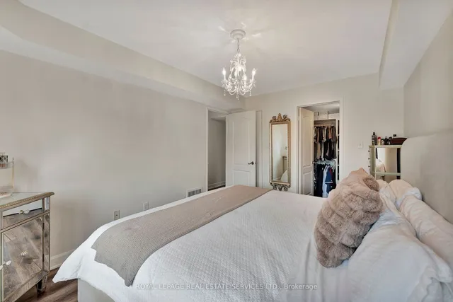 Additional image 18 of 2563 Sixth Line Unit 7