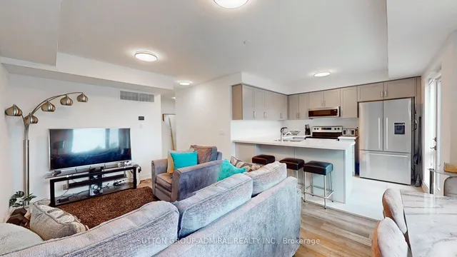 Additional image 5 of 185 VETERANS Dr Unit #5