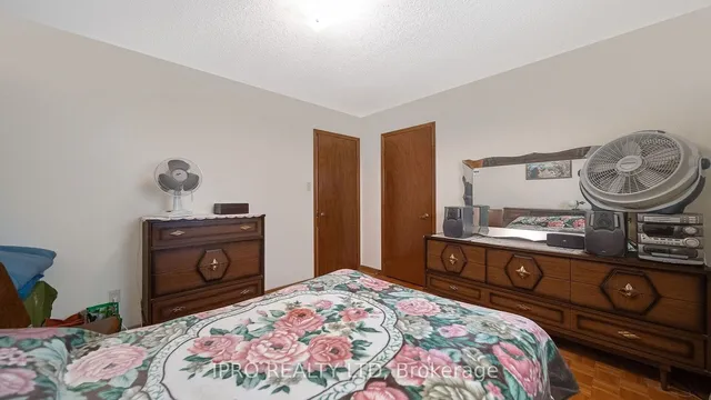 Additional image 40 of 77 flowertown Ave