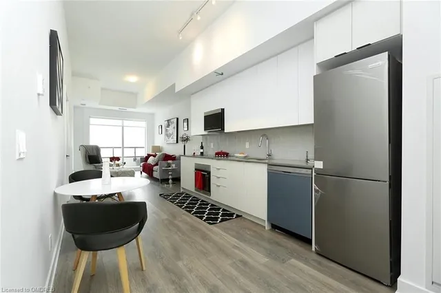 Additional image 5 of 2485 Taunton Rd Unit 433