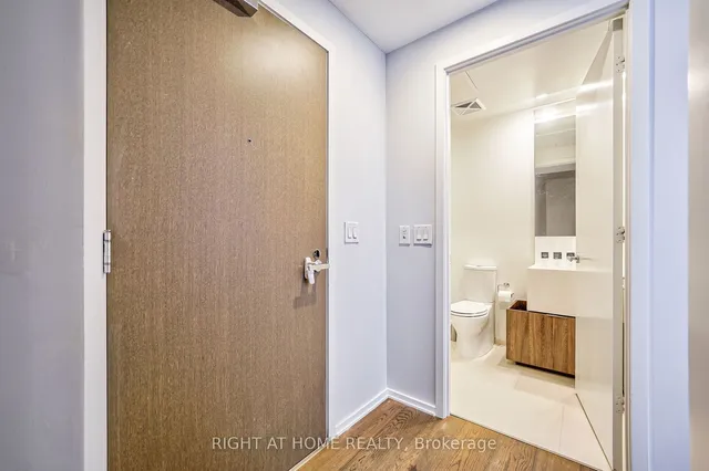 Additional image 8 of 1 Bloor St Unit 4707