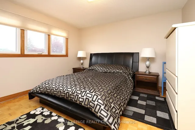 Additional image 20 of 4229 Capilano Crt