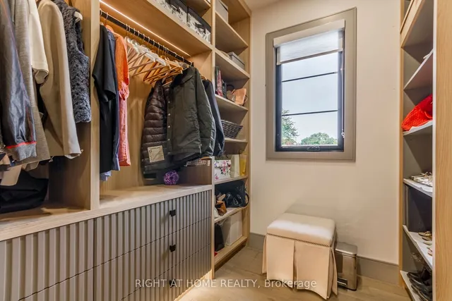 Additional image 31 of 118 Martin Grove Rd