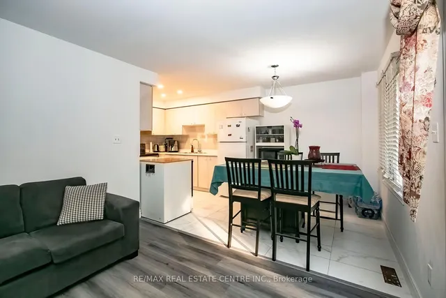 Additional image 12 of 129 Lent Cres