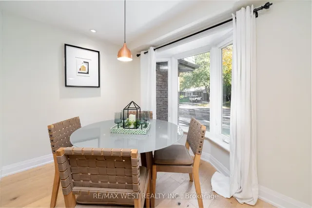 Additional image 7 of 2366 Devon Rd