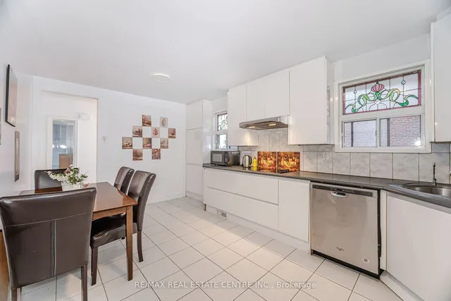 Additional image 15 of 4062 Dunmow Cres