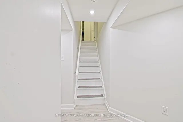 Additional image 25 of 2 Redfern St