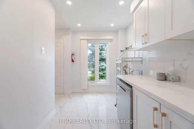 Additional image 15 of 2963 Gulfstream Way