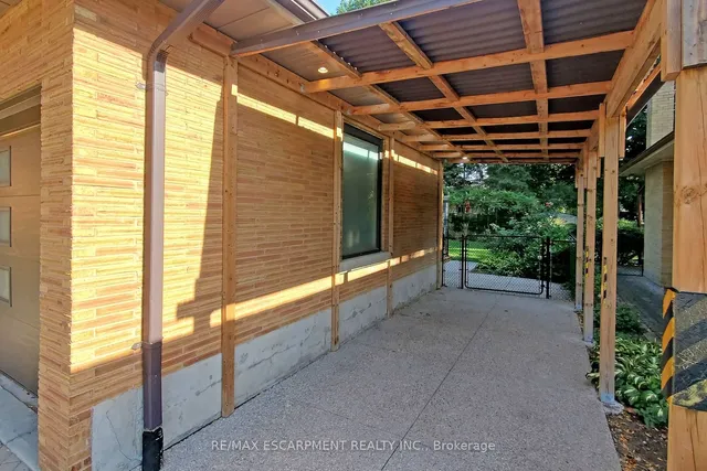 Additional image 34 of 697 George St