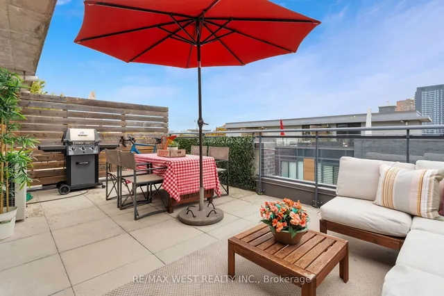 Additional image 33 of 45 Sousa Mendes St Unit 703