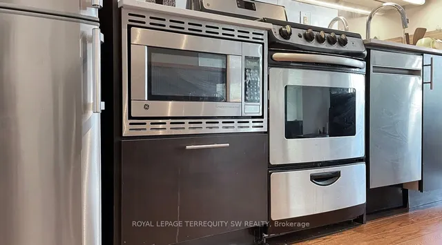 Additional image 10 of 320 Richmond St Unit 810