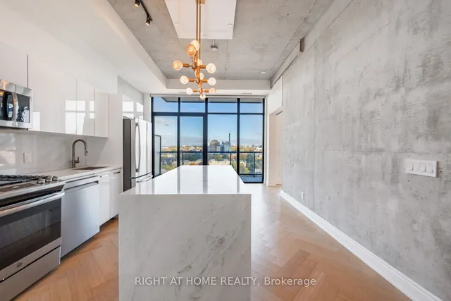 Additional image 14 of 608 Richmond St Unit LPH02