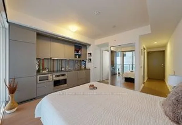 Additional image 18 of 101 Peter St Unit 602