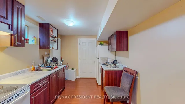 Additional image 31 of 36 Clarion Rd