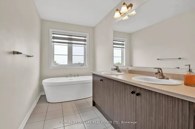 Additional image 24 of 15 Bretlon St