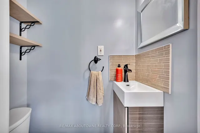 Additional image 4 of 3480 Upper Middle Rd Unit 17