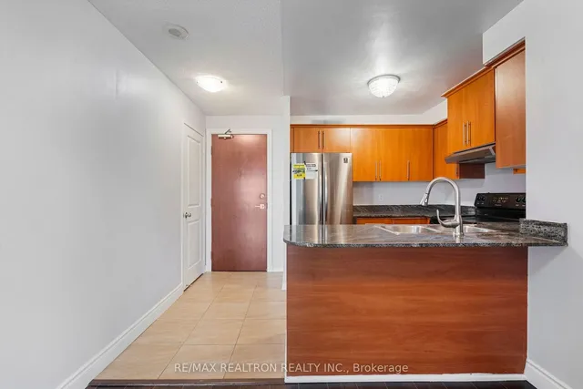 Additional image 14 of 8 Rosebank Dr Unit 11M