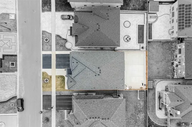Additional image 38 of 48 Foothills Cres