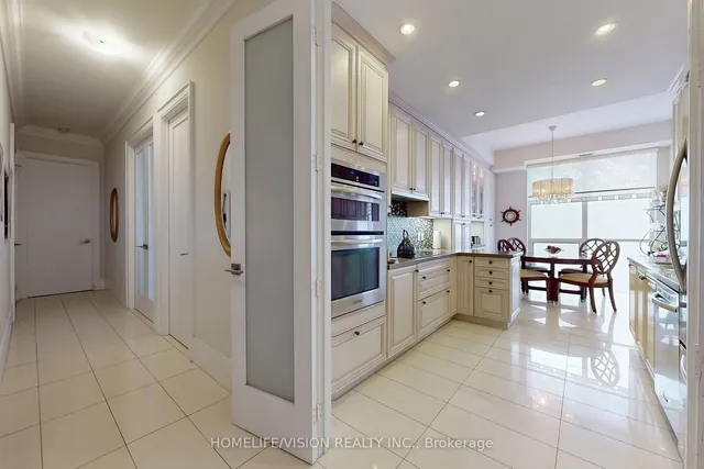 Additional image 11 of 70 Roehampton Ave Unit 2620